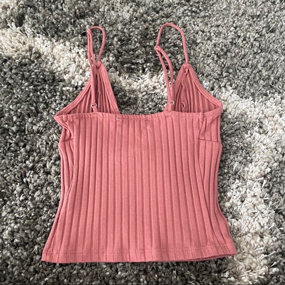 💙UO Cropped Tank Size S - Picture 2 of 3